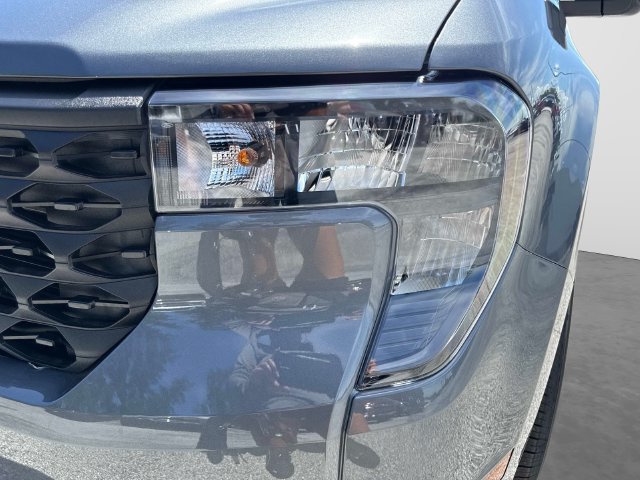 New 2026 Ford Maverick XLT w/ XLT Luxury Package FWD image 10