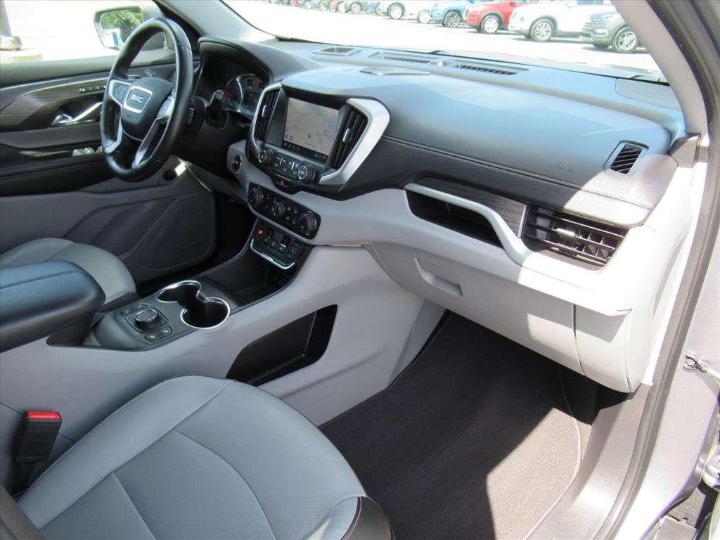 Used 2018 GMC Terrain SLT w/ Preferred Package FWD image 11