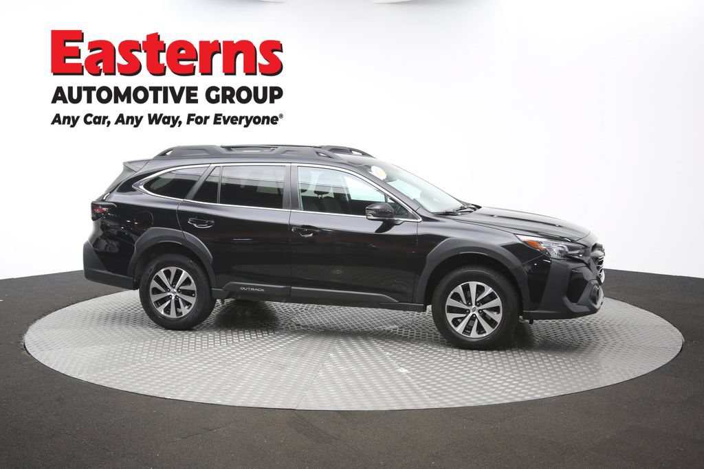 Used 2023 Subaru Outback Premium AWD/4WD image 44