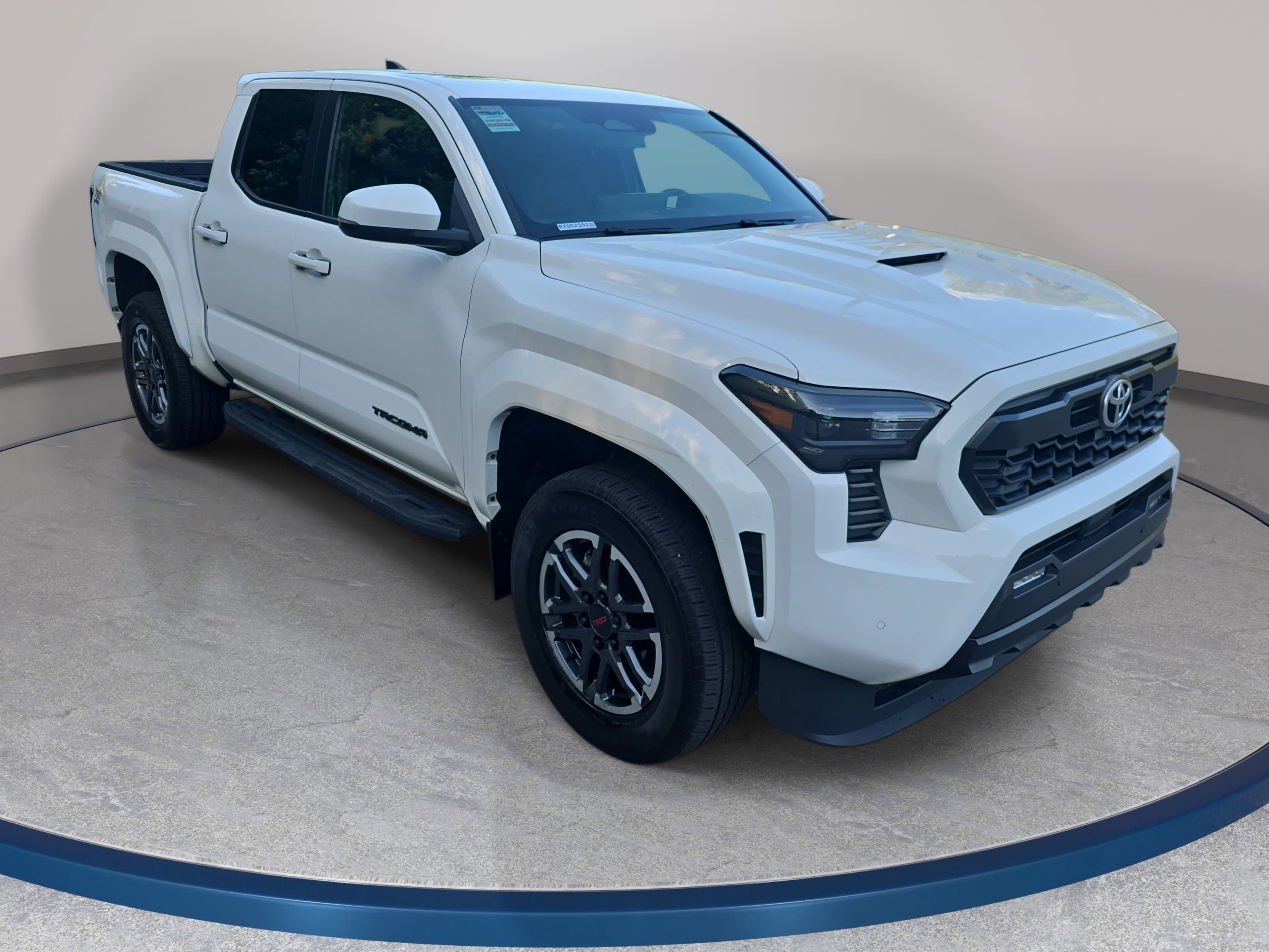 Used 2024 Toyota Tacoma TRD Sport w/ TRD Sport Upgrade Package RWD image 3