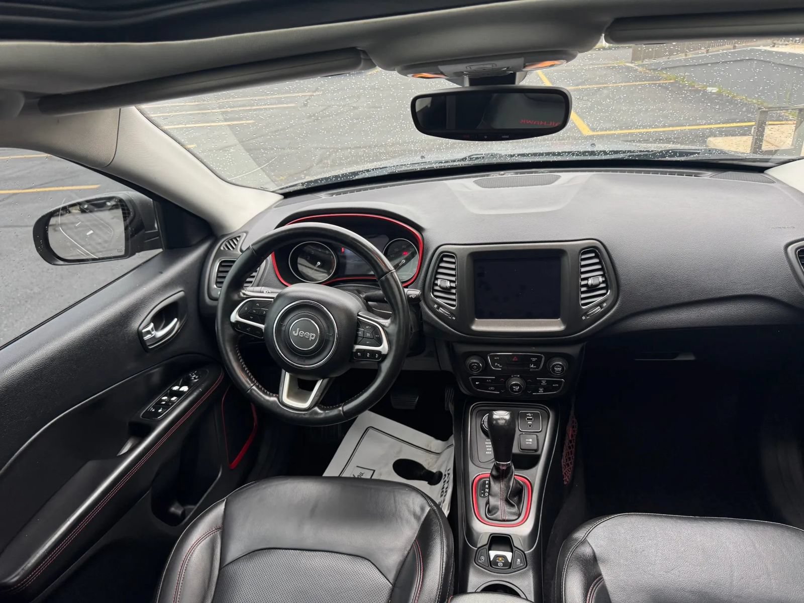 Used 2019 Jeep Compass Trailhawk w/ Leather Interior Group AWD/4WD image 10