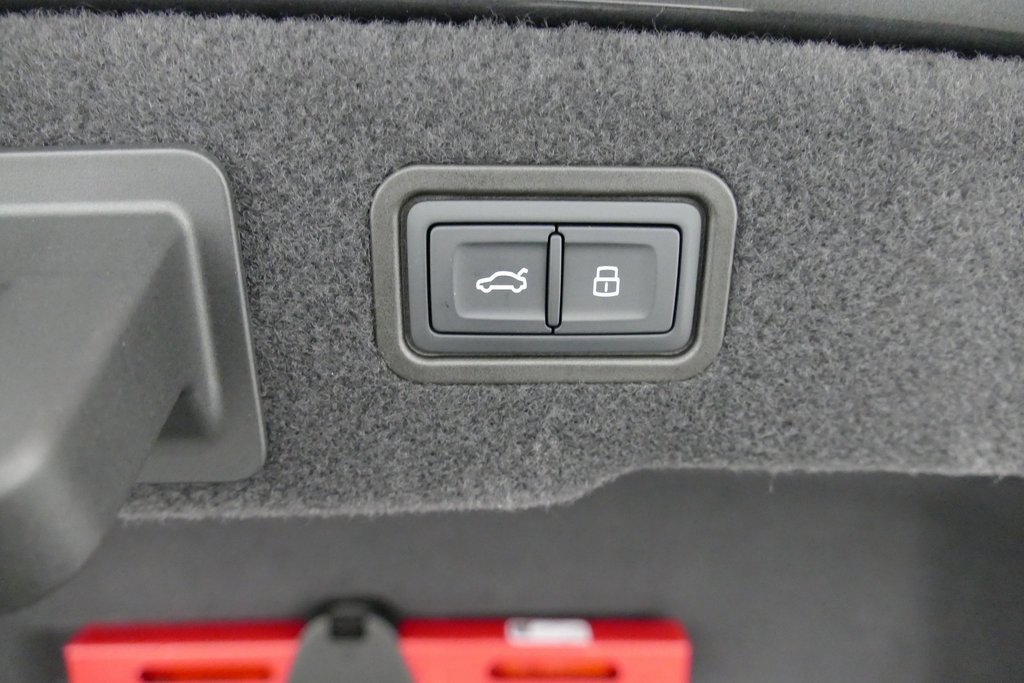 New 2026 Audi S8 image 21