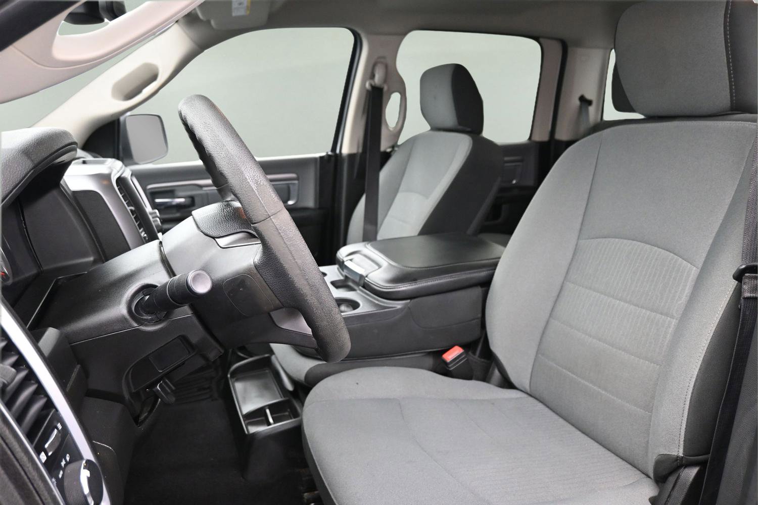 Used 2022 RAM 1500 Classic SLT w/ Protection Group AWD/4WD image 14