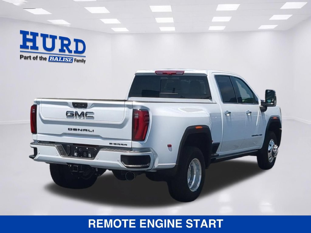 New 2026 GMC Sierra 3500 Denali Ultimate w/ LPO, Black Badging Package AWD/4WD image 3