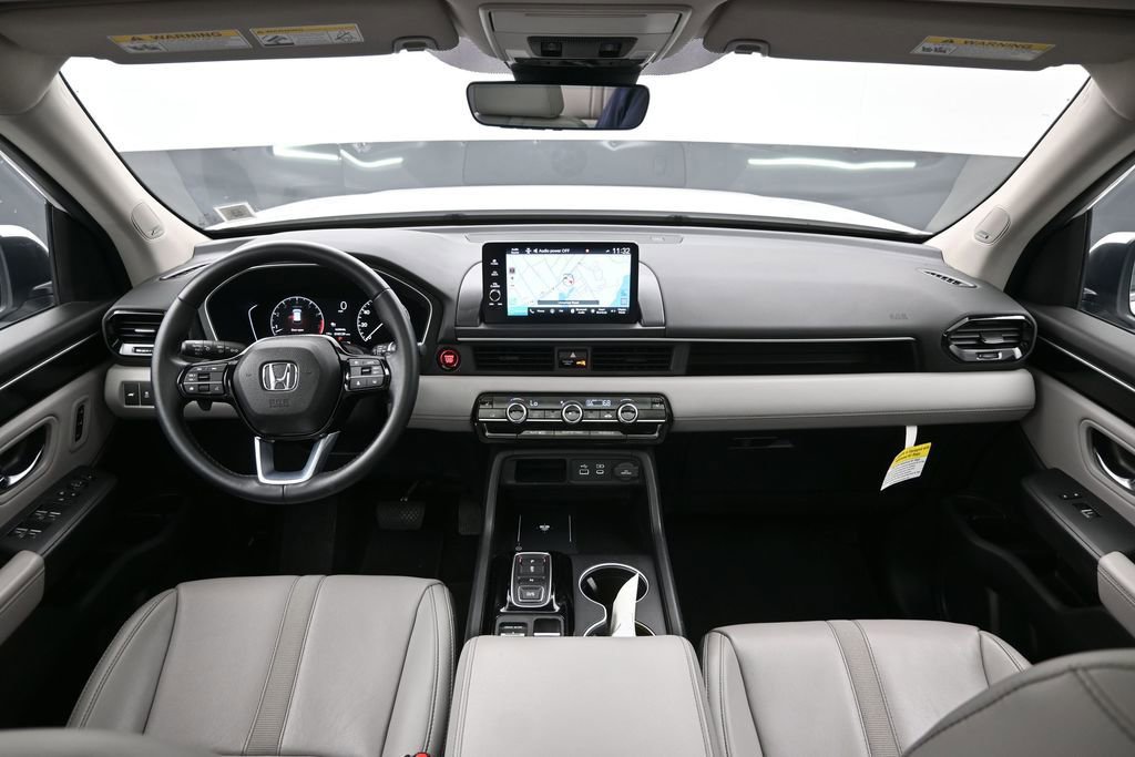 Used 2023 Honda Pilot Touring image 21