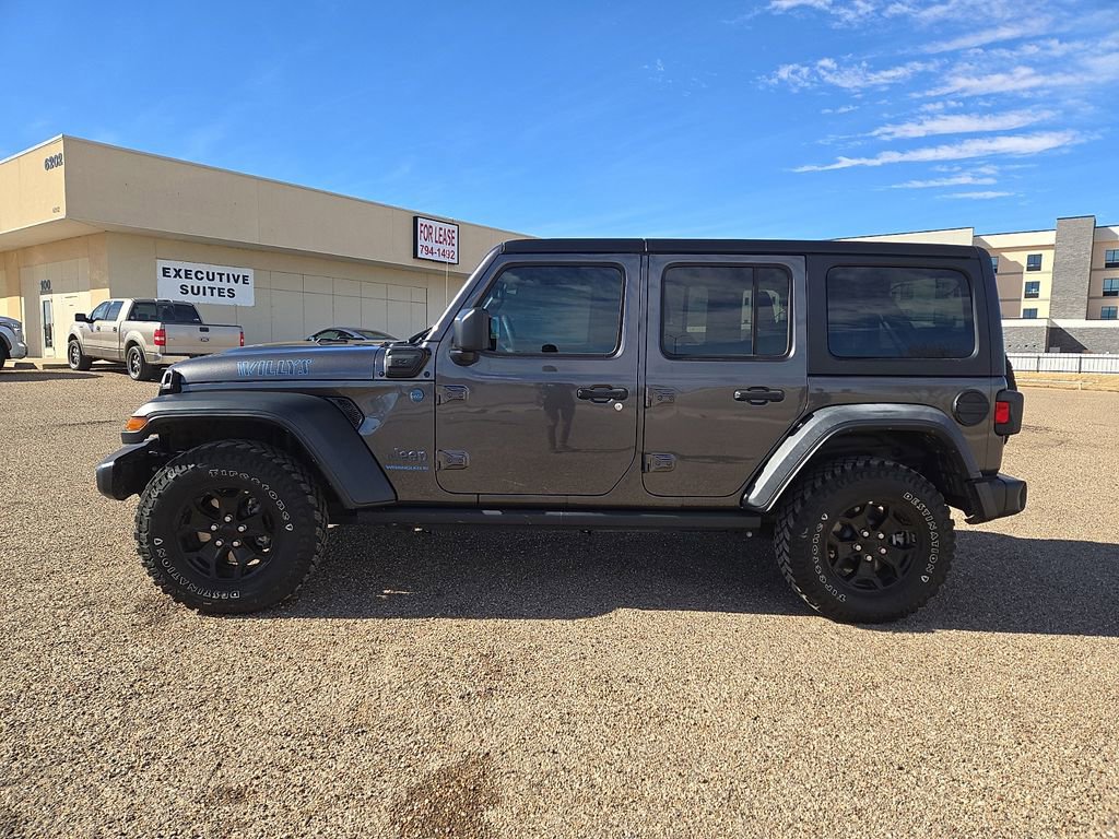 Used 2023 Jeep Wrangler Unlimited image 2