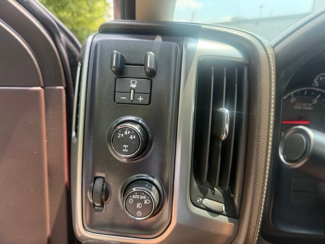 Used 2015 Chevrolet Silverado 2500 LTZ w/ Duramax Plus Package AWD/4WD image 24