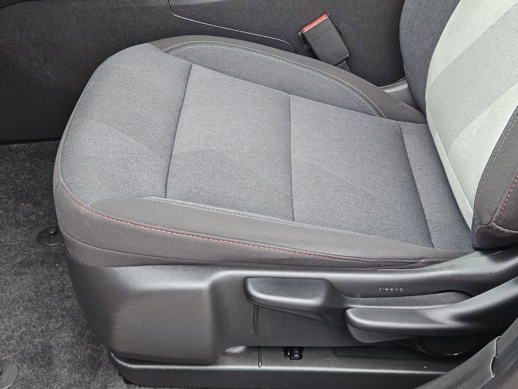 Used 2024 Chevrolet Trax RS w/ Driver Confidence Package image 19