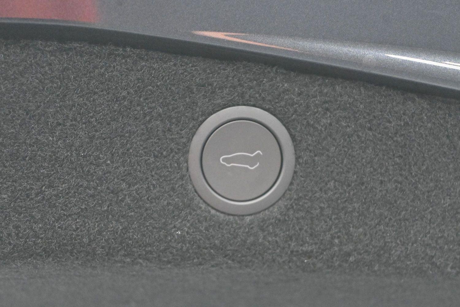Used 2025 Tesla Model 3 Long Range RWD image 10