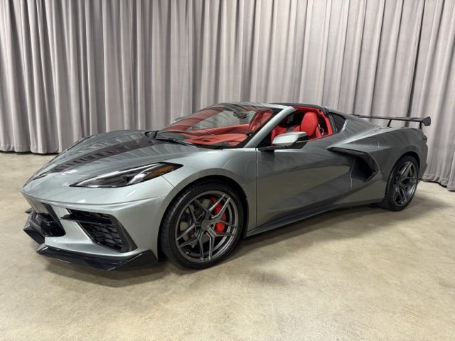 Used 2023 Chevrolet Corvette Stingray Premium Cpe w/ Z51 Performance Package image 3