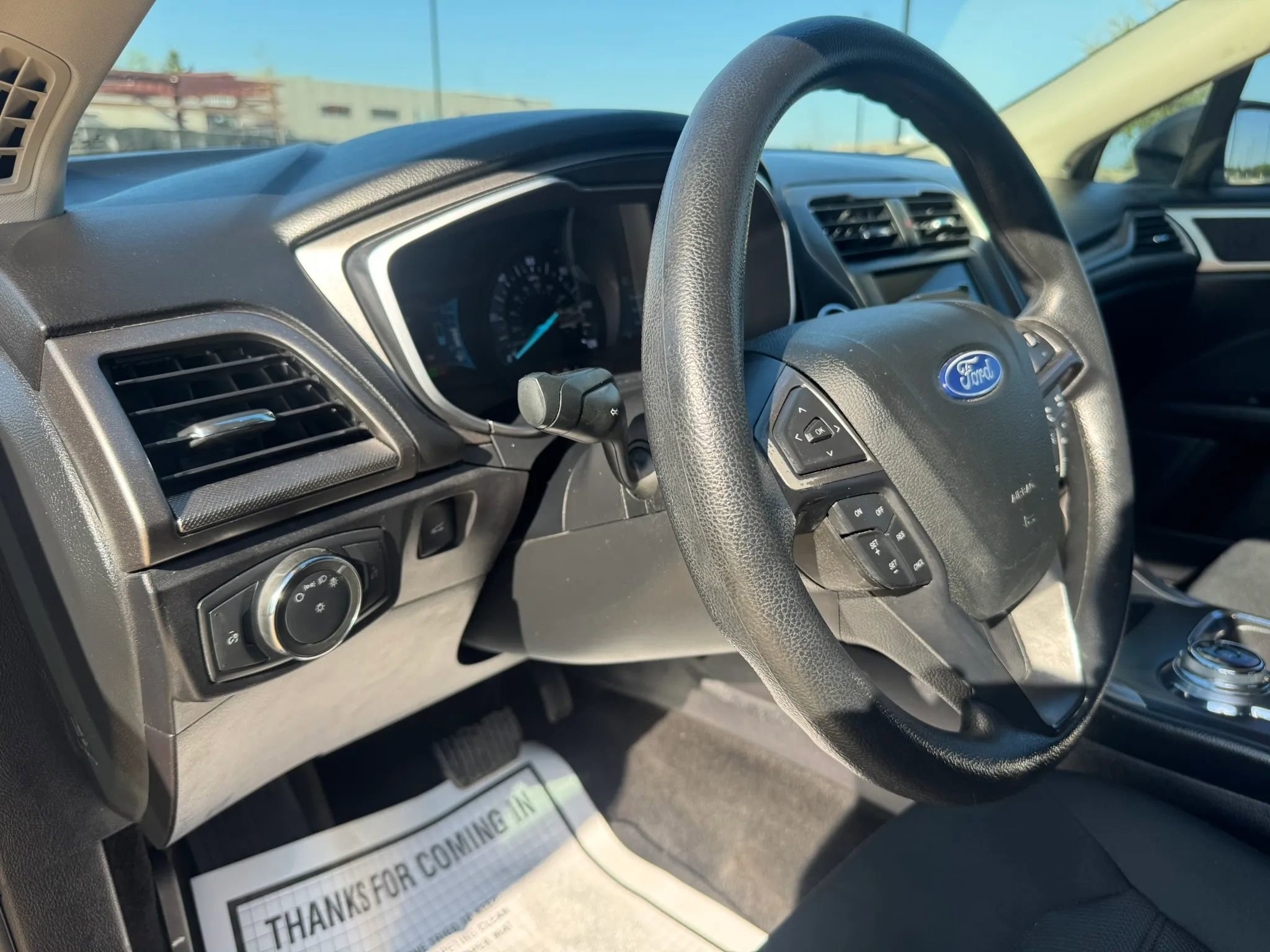 Used 2018 Ford Fusion SE image 23