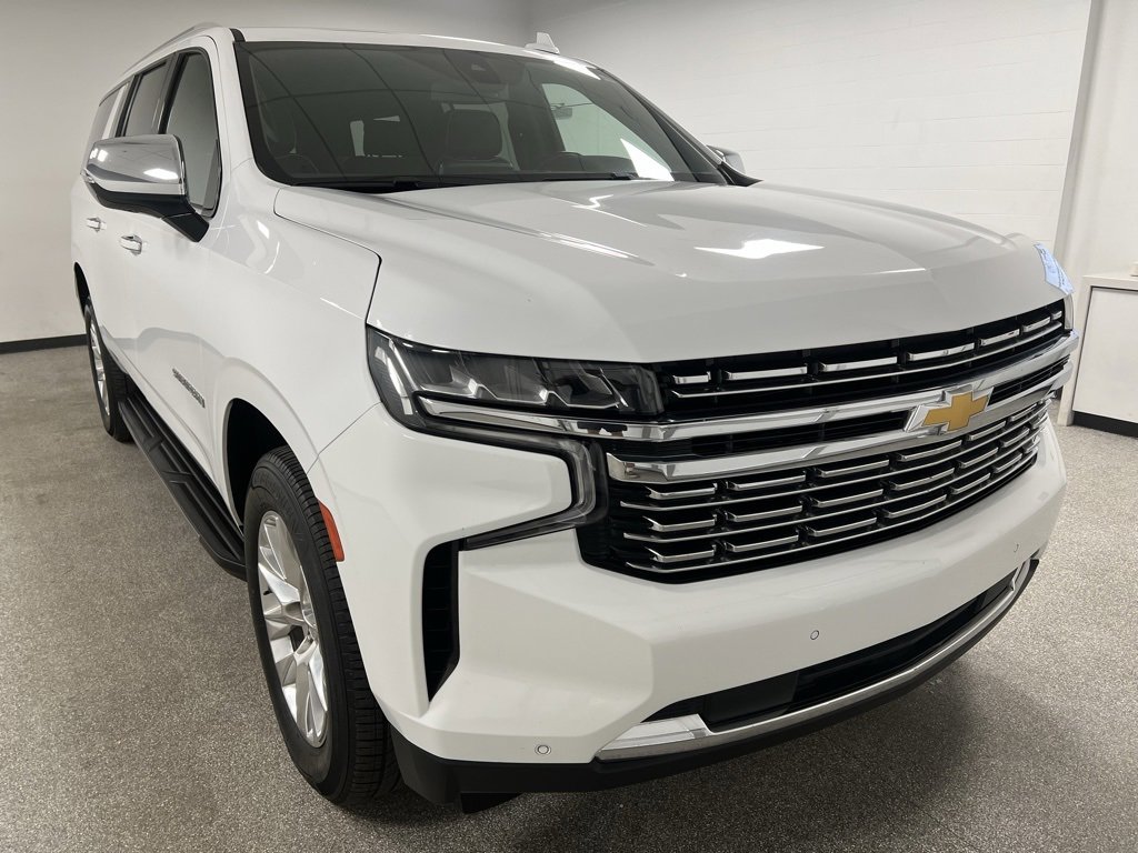 Used 2023 Chevrolet Suburban Premier image 2