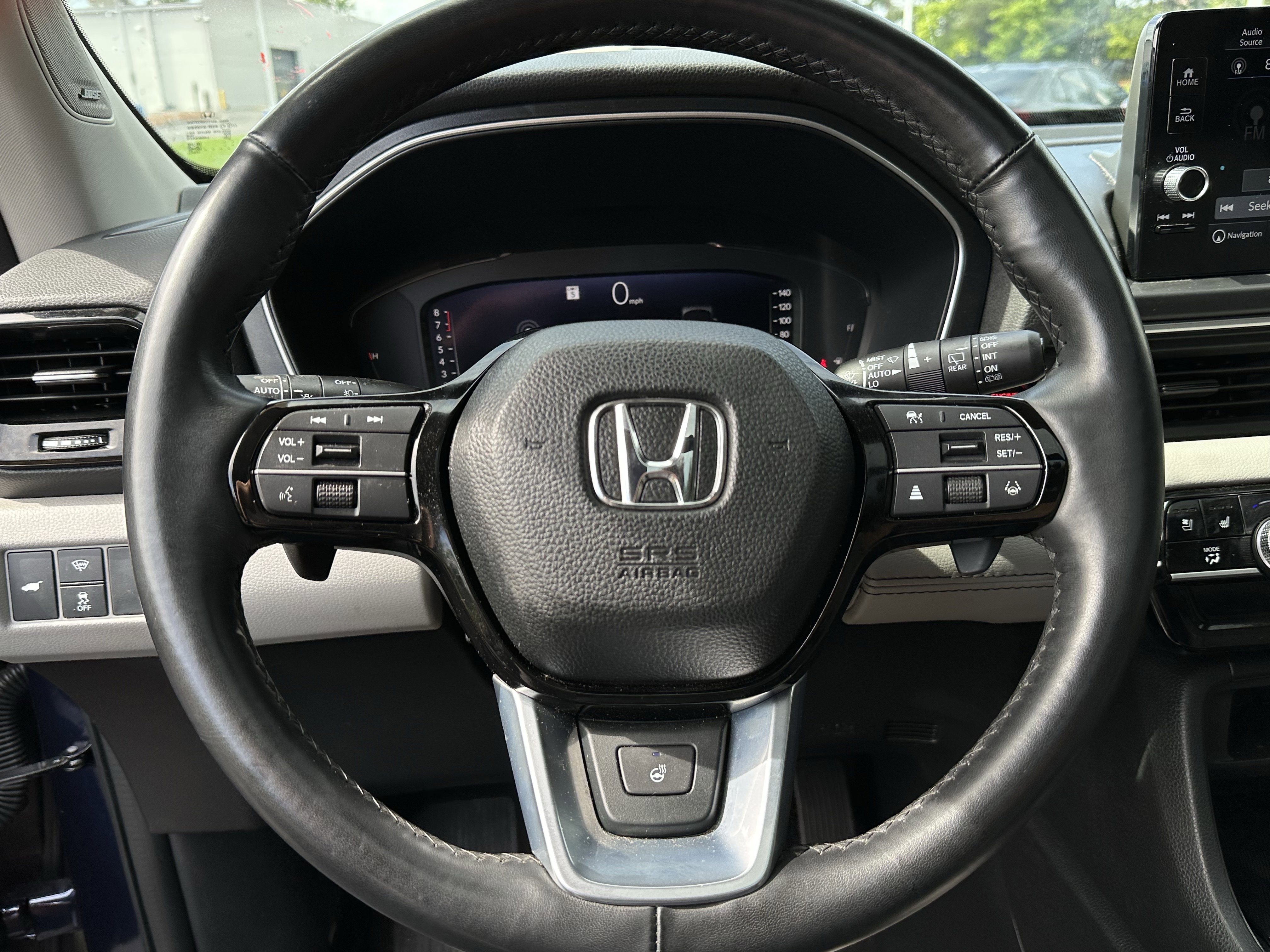 Used 2023 Honda Pilot Elite image 6