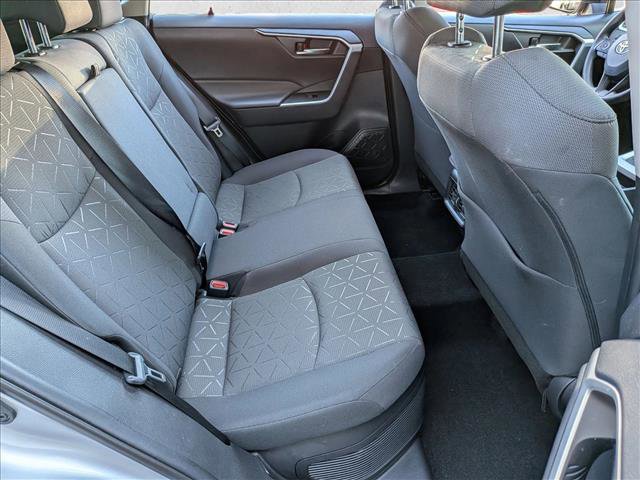 Used 2021 Toyota RAV4 XLE image 19