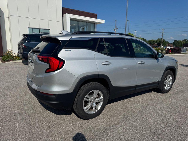 Used 2019 GMC Terrain SLE w/ Driver Convenience Package AWD/4WD image 3