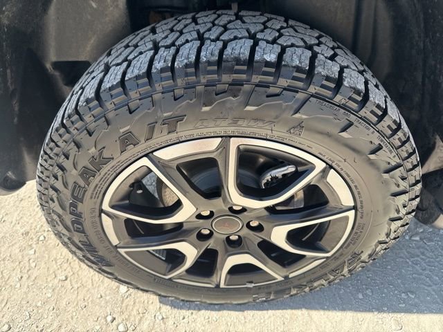 Used 2025 Jeep Compass Trailhawk image 11