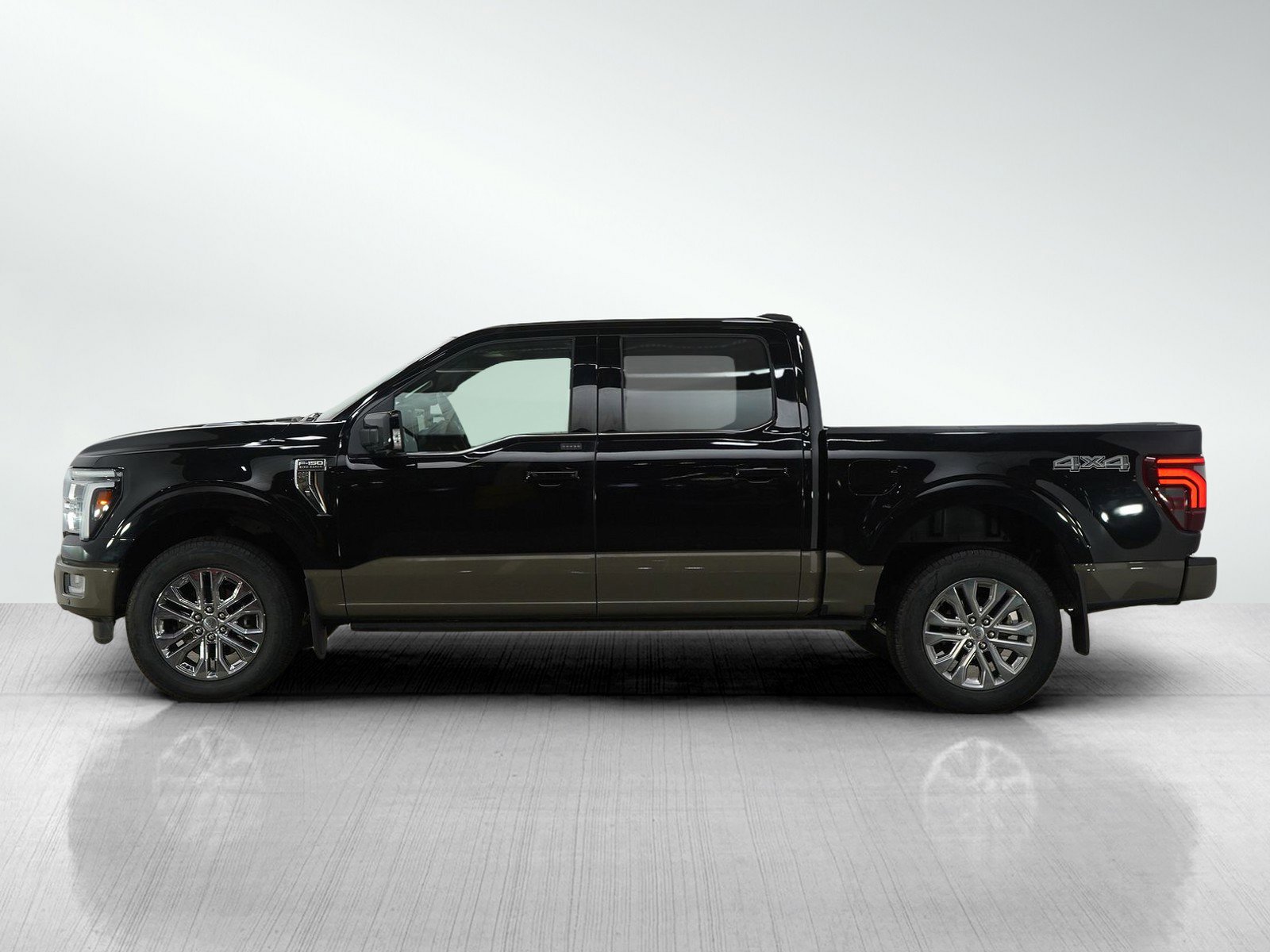Used 2025 Ford F150 King Ranch image 4