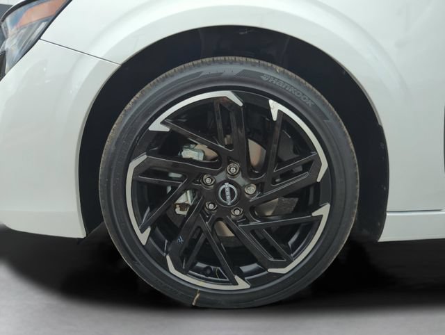 New 2026 Nissan Sentra SR w/ Floor Mat Package FWD image 47