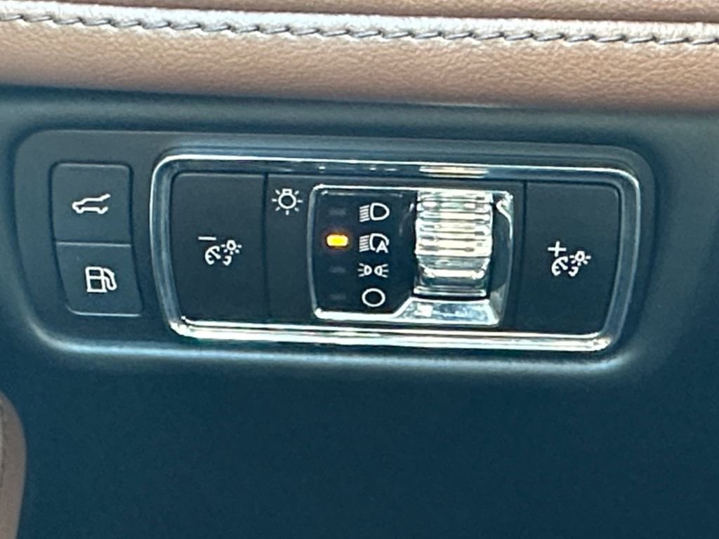 Used 2023 Lincoln Aviator Grand Touring w/ Elements Package Plus image 19