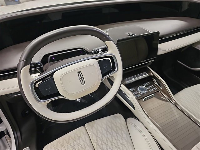 Used 2024 Lincoln Nautilus Black Label image 16