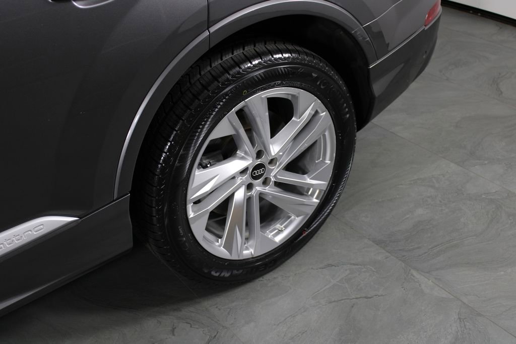 Used 2022 Audi Q7 2.0T Premium AWD/4WD image 11