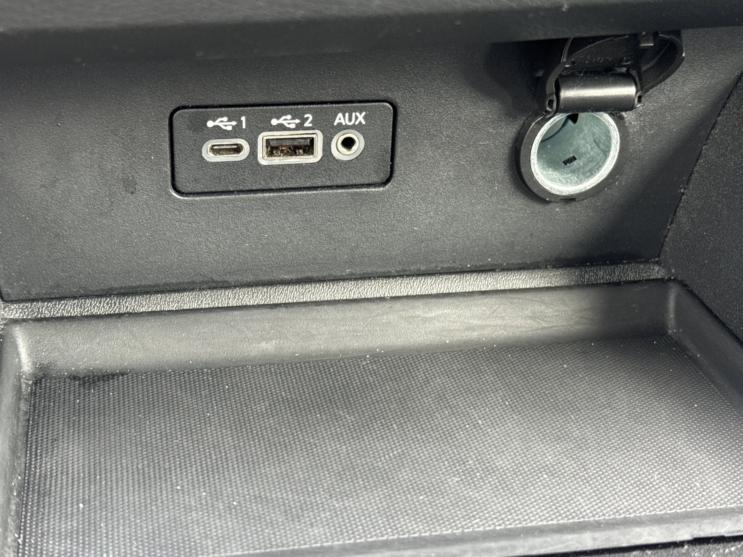 Used 2025 Nissan Altima 2.5 SV FWD image 27