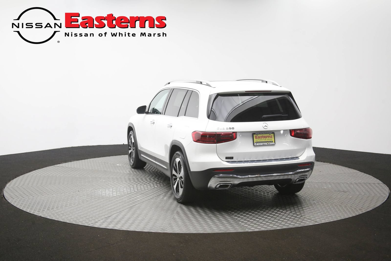 Used 2025 Mercedes-Benz GLB 250 w/ Exclusive Package image 68