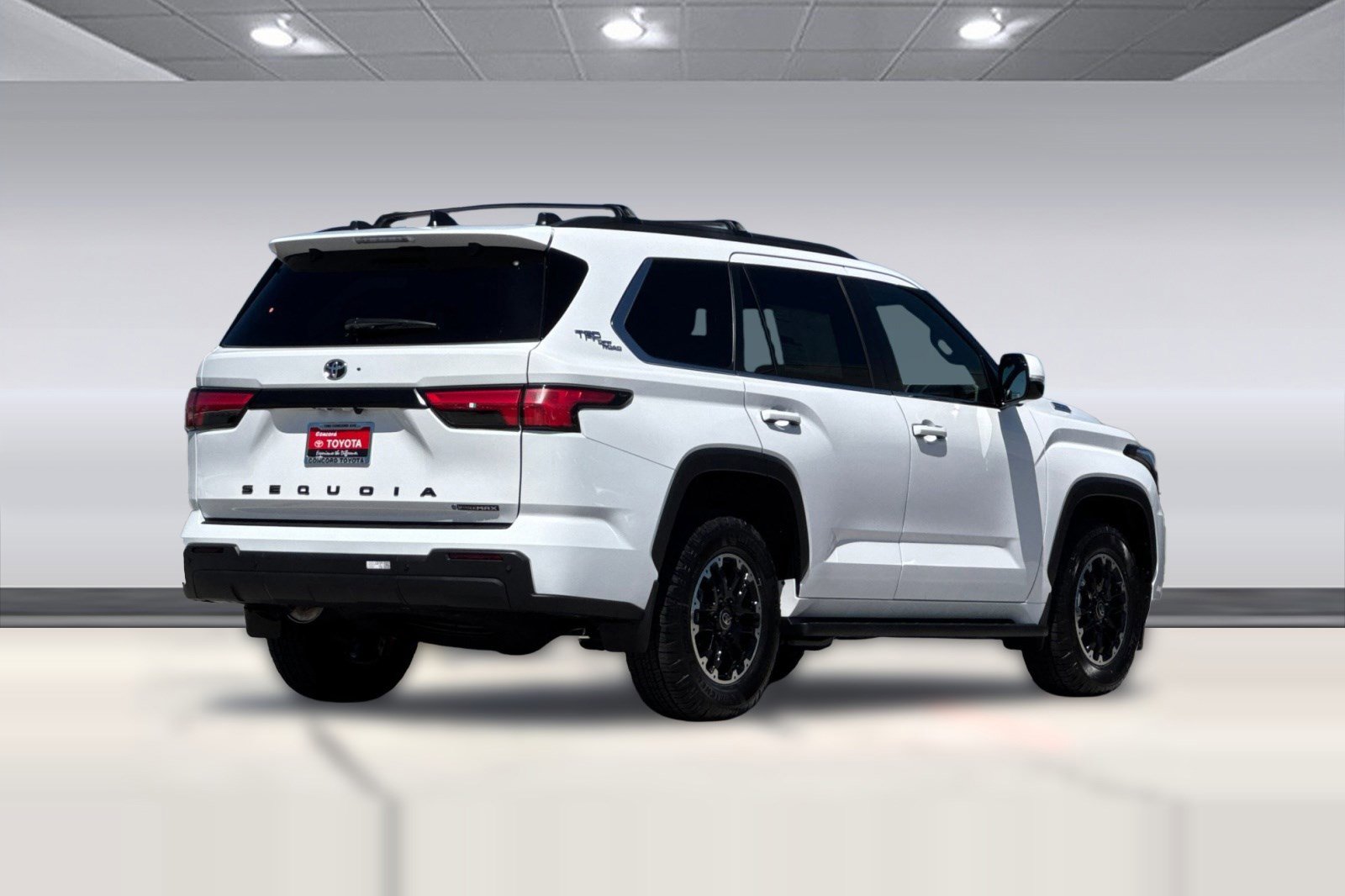 New 2026 Toyota Sequoia SR5 AWD/4WD image 9
