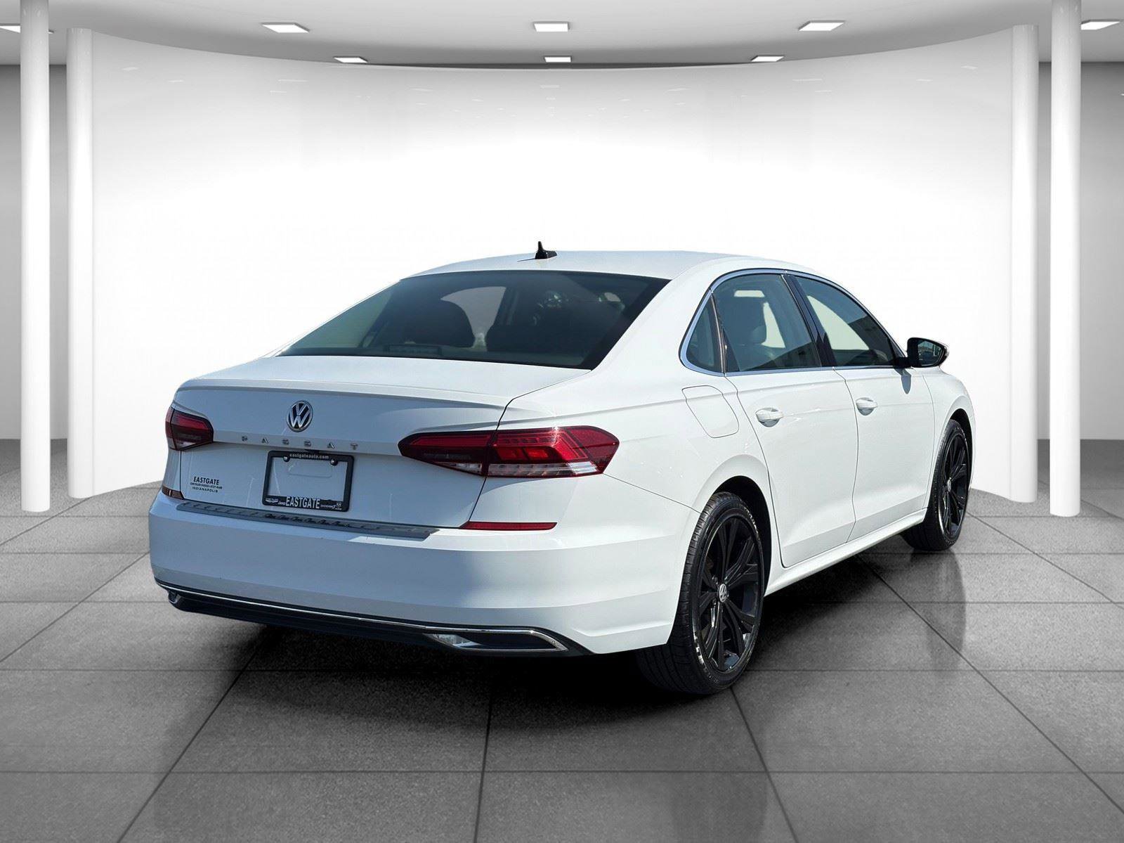 Used 2021 Volkswagen Passat 2.0T SE FWD image 7