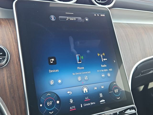 Used 2024 Mercedes-Benz GLC 300 image 3