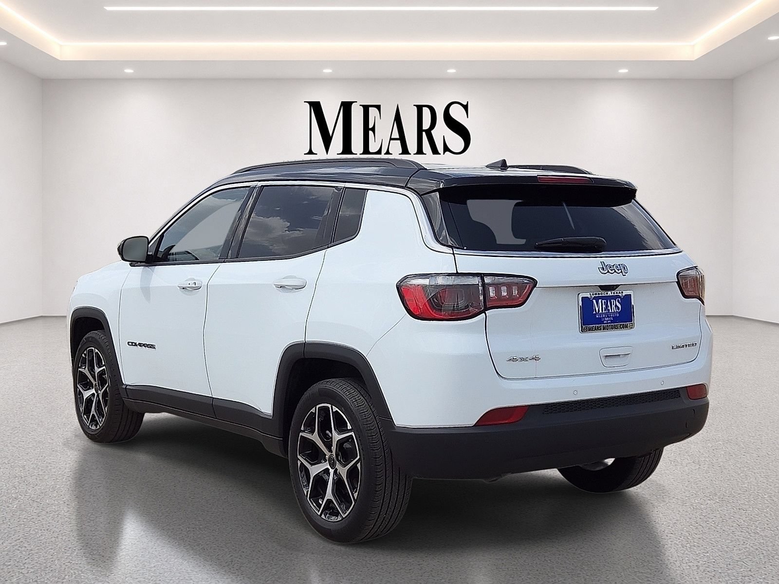 Used 2025 Jeep Compass Limited AWD/4WD image 3