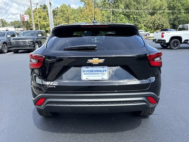 New 2026 Chevrolet Trax LS w/ LS Convenience Package FWD image 4
