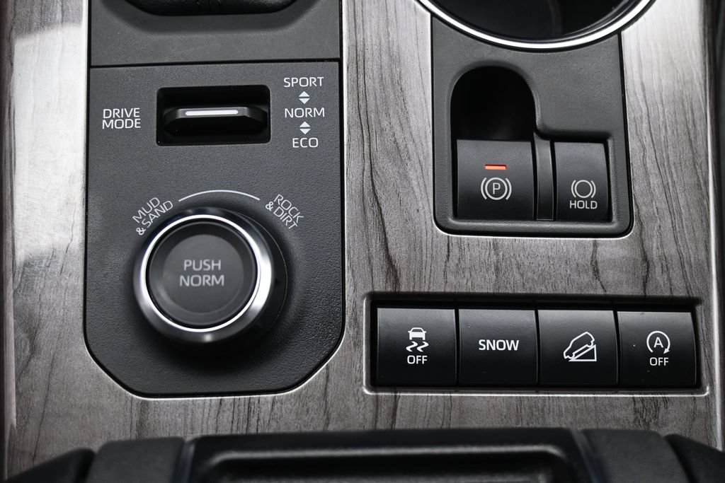 Used 2022 Toyota Highlander Limited AWD/4WD image 27