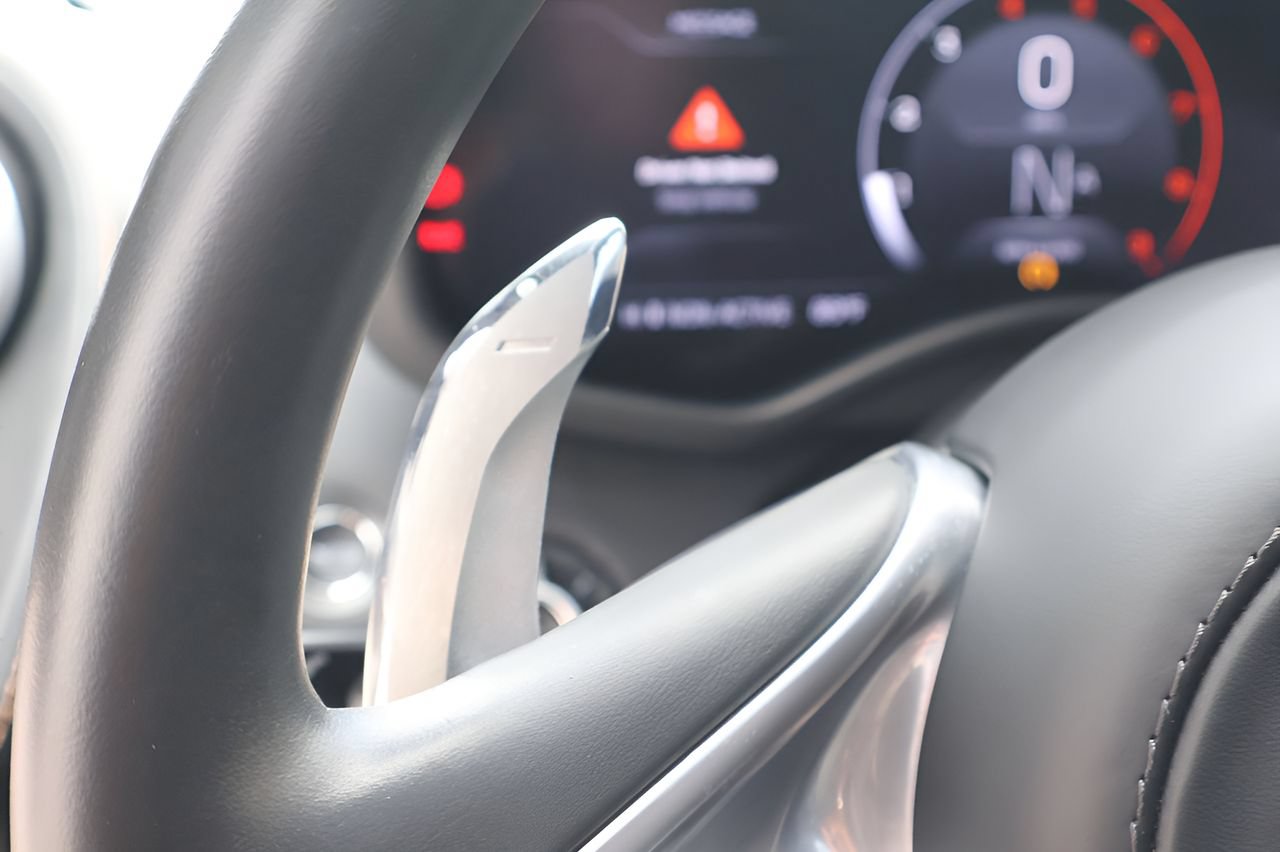 Used 2023 McLaren GT RWD image 13