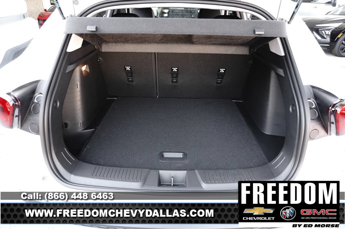 New 2026 Chevrolet Trax LT w/ LT Convenience Package FWD image 38