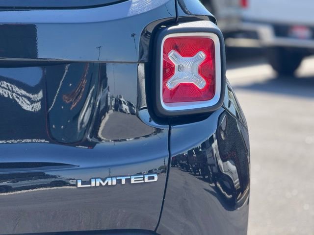 Used 2017 Jeep Renegade Limited image 10