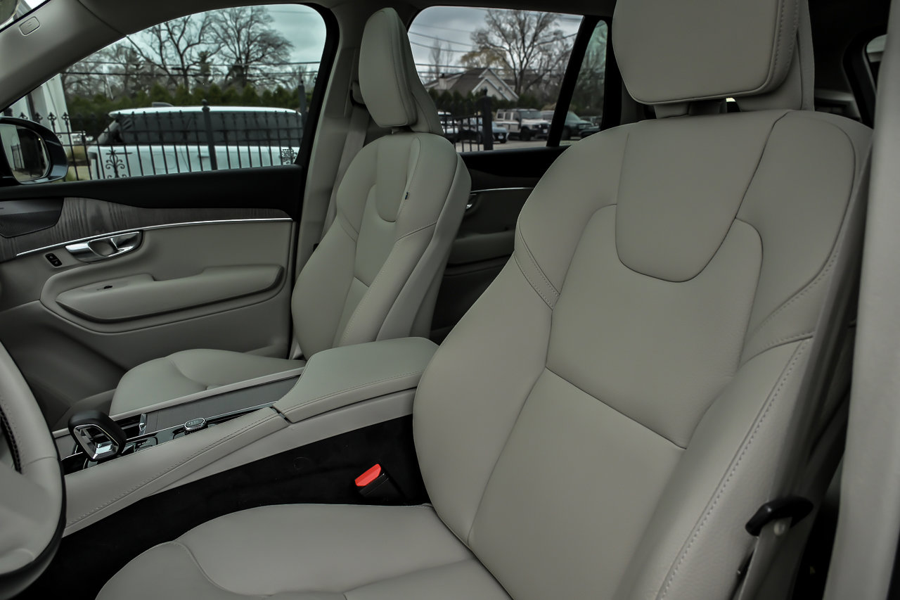 Used 2025 Volvo XC90 T8 Plus w/ Protection Package Premier AWD/4WD image 29