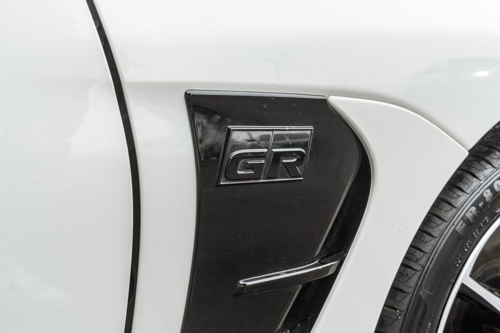 Used 2024 Toyota GR86 RWD image 4