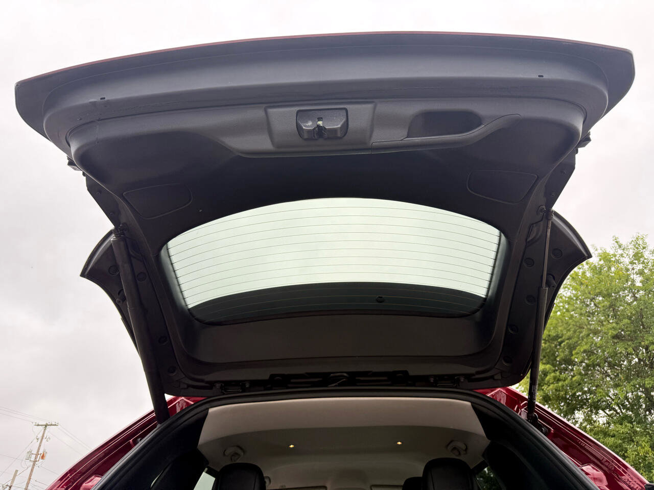 Used 2019 Jeep Cherokee Limited image 43