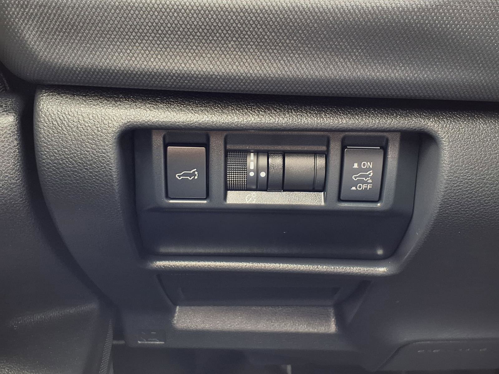 Certified 2025 Subaru Forester Premium AWD/4WD image 10