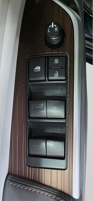 Used 2023 Toyota Sienna LE image 13