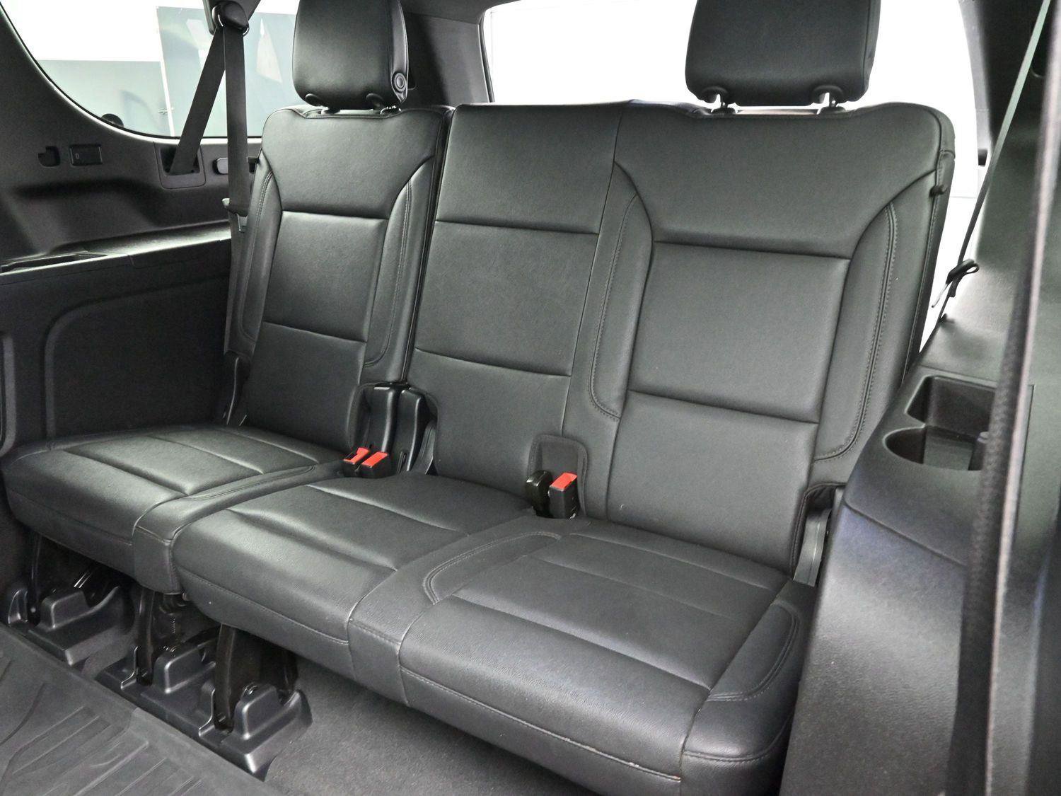 Used 2023 Chevrolet Suburban Z71 AWD/4WD image 35