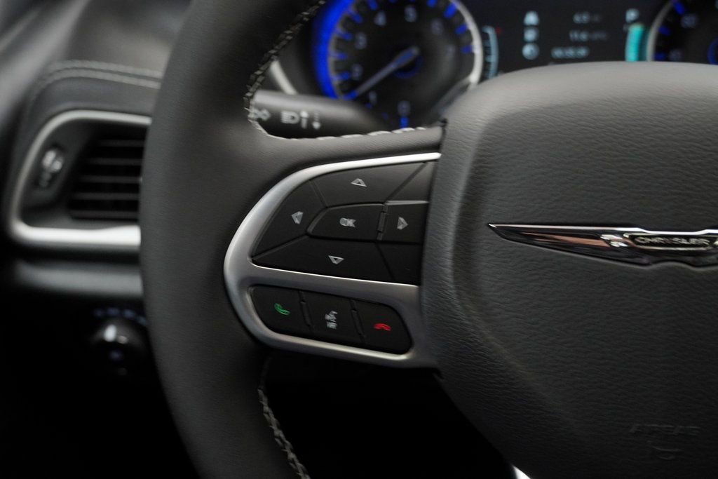 New 2026 Chrysler Pacifica Select image 26