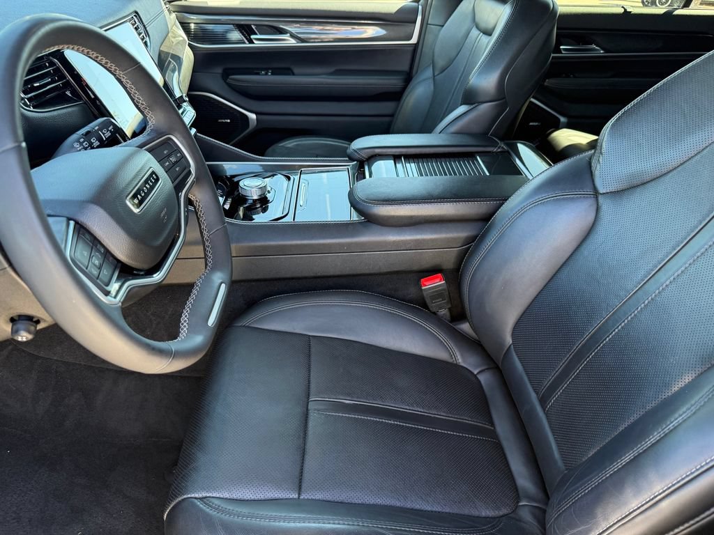 Used 2022 Jeep Wagoneer Series I w/ Convenience Group I RWD image 13