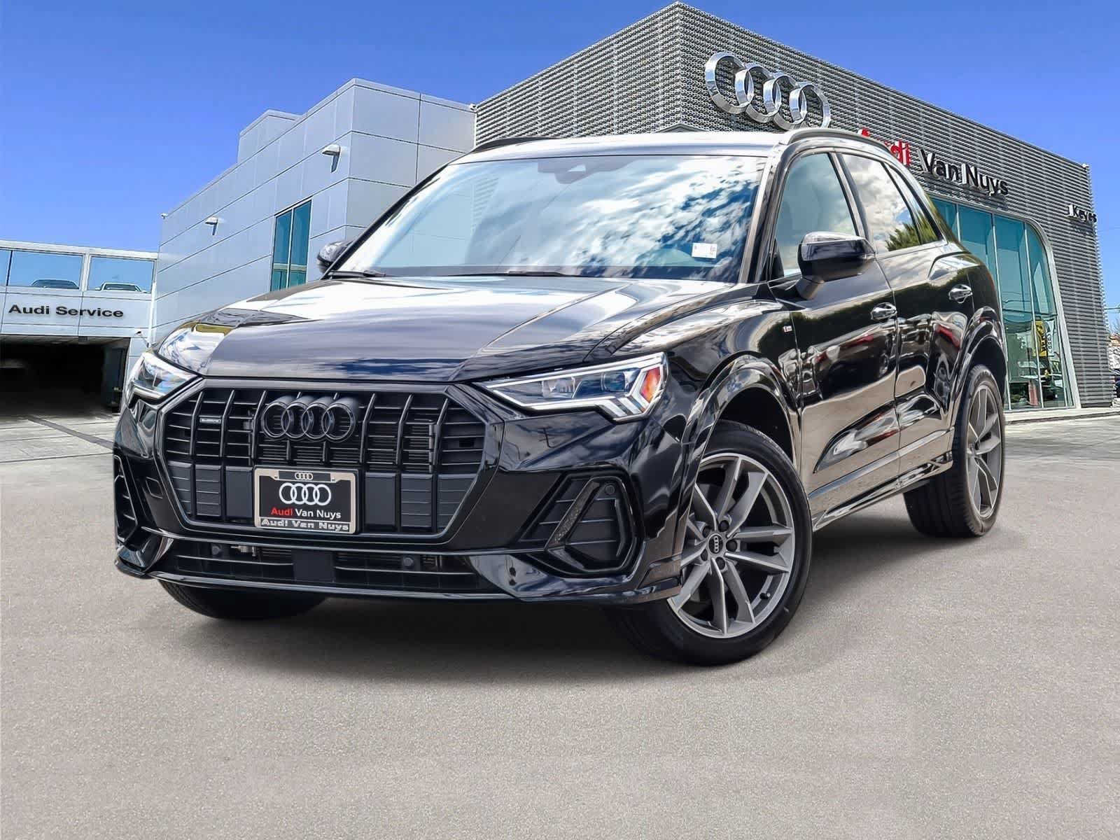Used 2024 Audi Q3 2.0T Premium w/ Black Optic Sport Package