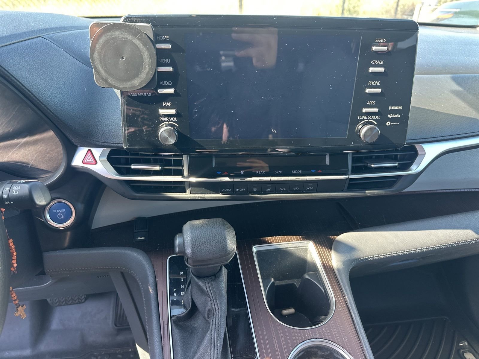 Used 2023 Toyota Sienna LE image 11