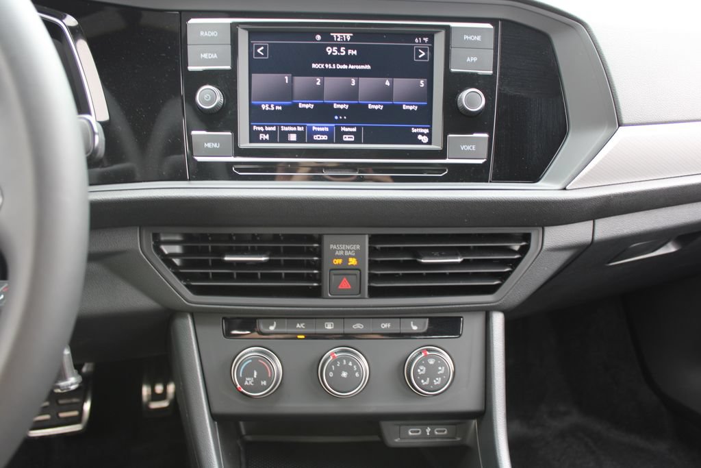 Certified 2024 Volkswagen Jetta Sport FWD image 14