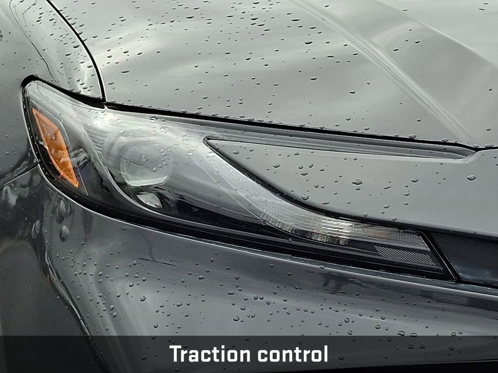 Used 2025 Toyota Camry LE image 11