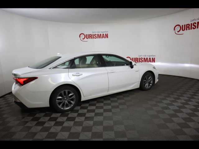 Used 2020 Toyota Avalon XLE w/ Moonroof Package FWD image 27