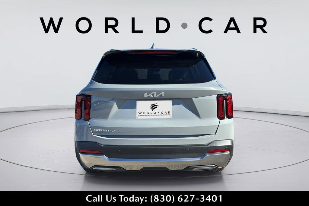Certified 2025 Kia Sorento S image 14